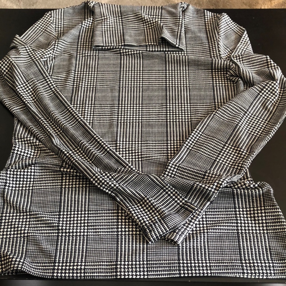 Buffalo women long neck blouse. Size s